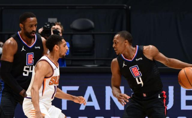 开云体育app-拯救快艇还靠绿军帮！隆多专打硬仗 卡椒更有底气